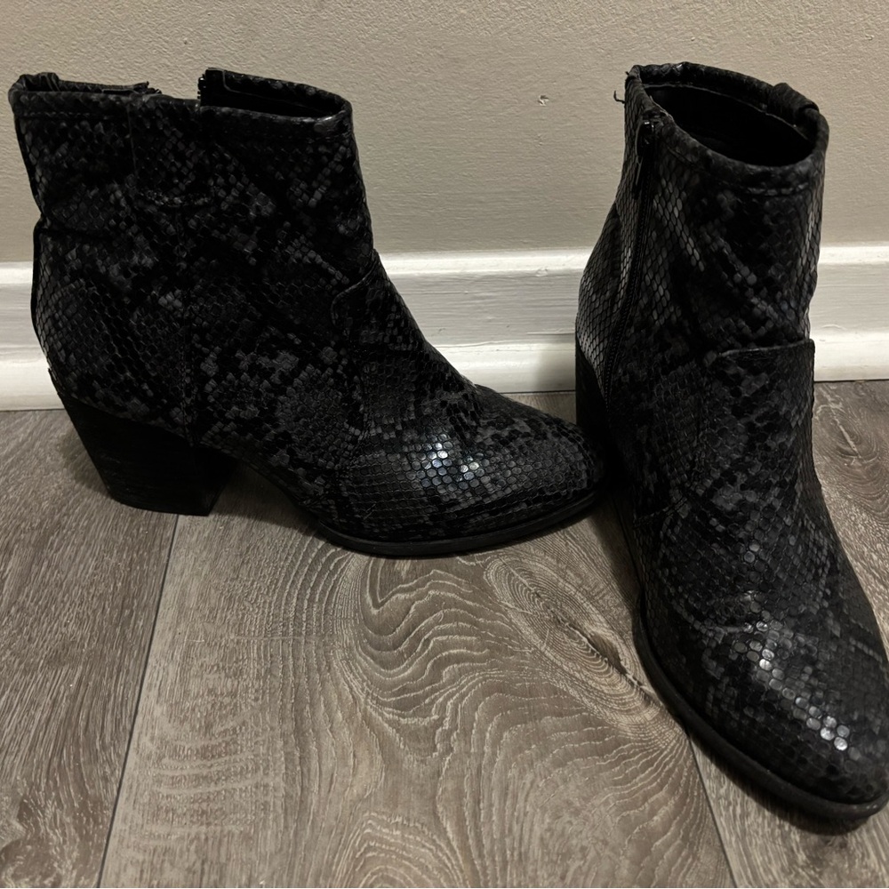 Black snake skin booties with small heel